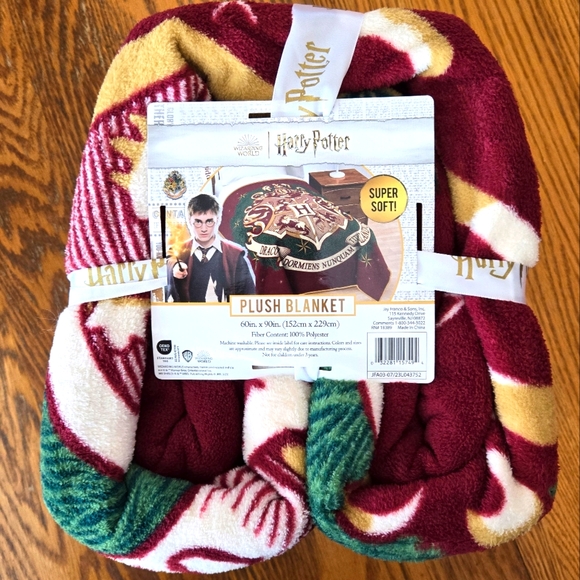 👀50% OFF🎩❤️ 🛏 NWT‼️ Harry Potter 60 x 90 Plush Blanket - Picture 3 of 6